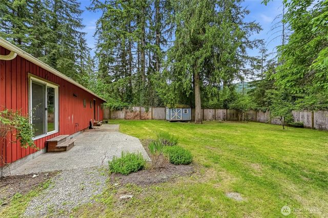 8221 308th Avenue SE, Issaquah, WA 98027