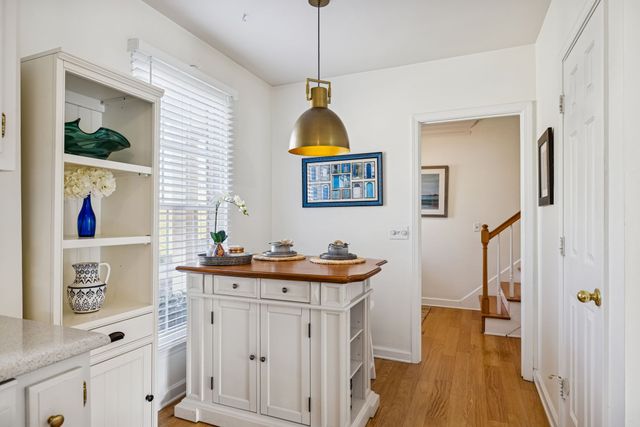 9111 Sawyer Brown Rd, Nashville, TN 37221