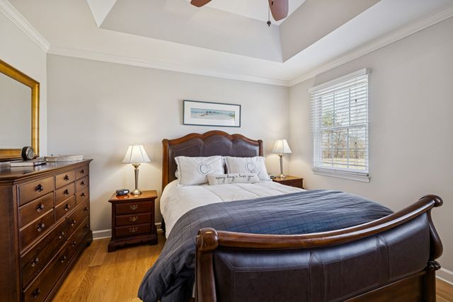 9111 Sawyer Brown Rd, Nashville, TN 37221