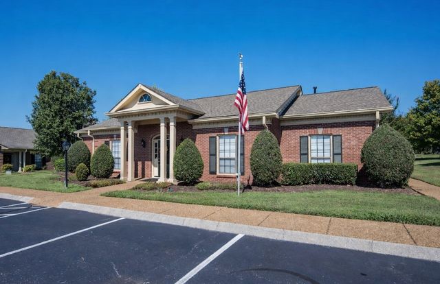 9111 Sawyer Brown Rd, Nashville, TN 37221