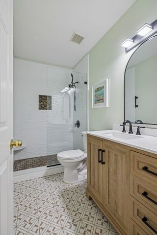 9111 Sawyer Brown Rd, Nashville, TN 37221