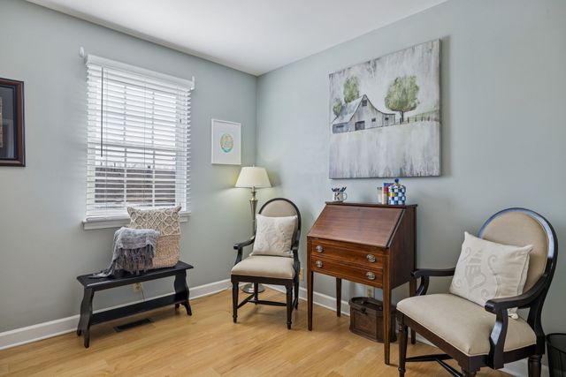 9111 Sawyer Brown Rd, Nashville, TN 37221