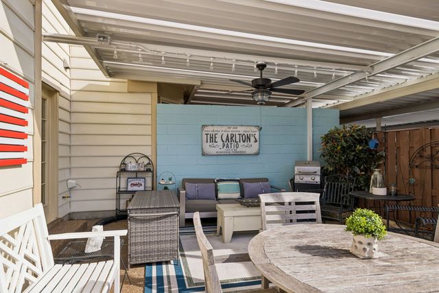 9111 Sawyer Brown Rd, Nashville, TN 37221