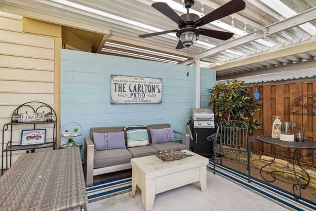 9111 Sawyer Brown Rd, Nashville, TN 37221