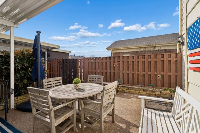 9111 Sawyer Brown Rd, Nashville, TN 37221