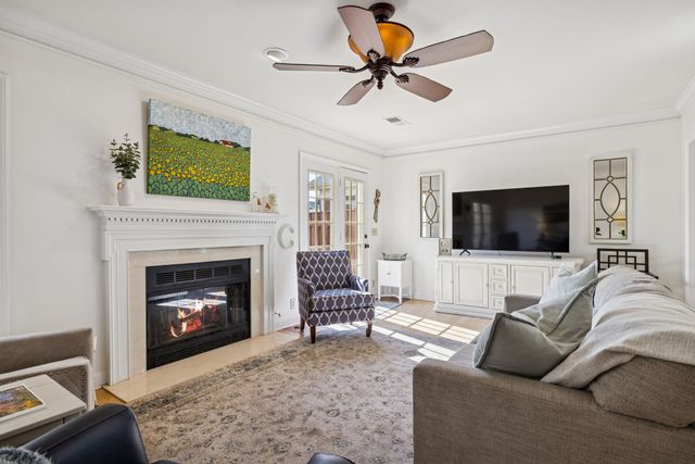 9111 Sawyer Brown Rd, Nashville, TN 37221