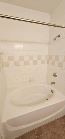 5581 ROSEHILL ROAD 104, Sarasota, FL 34233