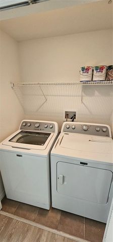 5581 ROSEHILL ROAD 104, Sarasota, FL 34233