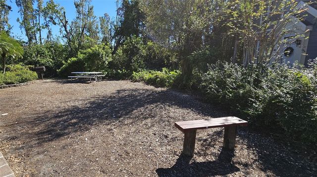 5581 ROSEHILL ROAD 104, Sarasota, FL 34233