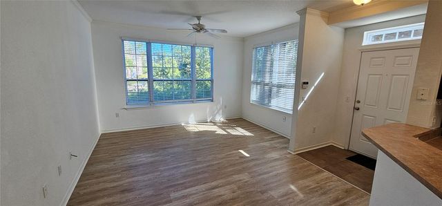 5581 ROSEHILL ROAD 104, Sarasota, FL 34233