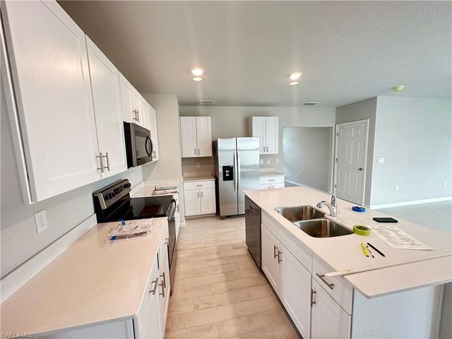 801 Serenity LN, Labelle, FL 33935