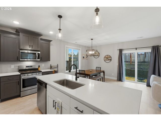 149 W BARBARAS Way, Newberg, OR 97132