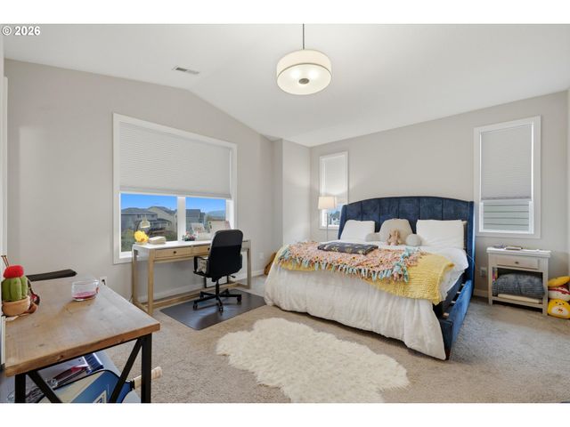 149 W BARBARAS Way, Newberg, OR 97132