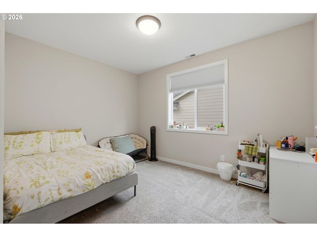 149 W BARBARAS Way, Newberg, OR 97132