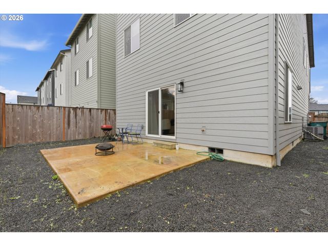 149 W BARBARAS Way, Newberg, OR 97132