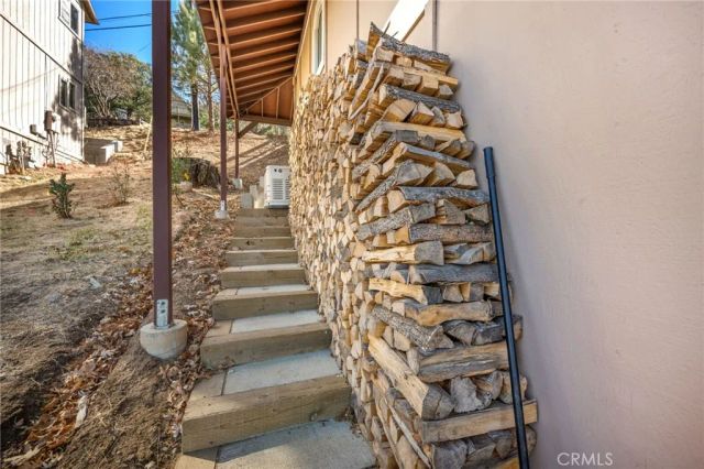 1430 Sequoia, Lake Arrowhead, CA 92352