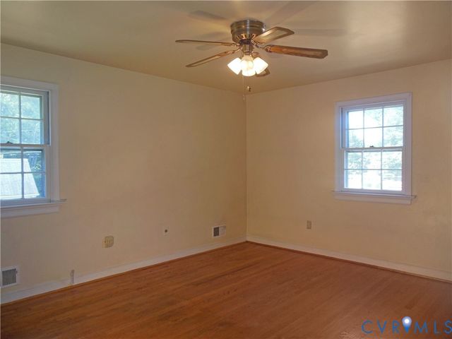 5310 Lingle Ln, North Chesterfield, VA 23234