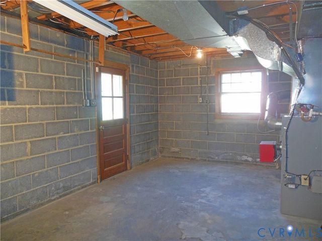 5310 Lingle Ln, North Chesterfield, VA 23234