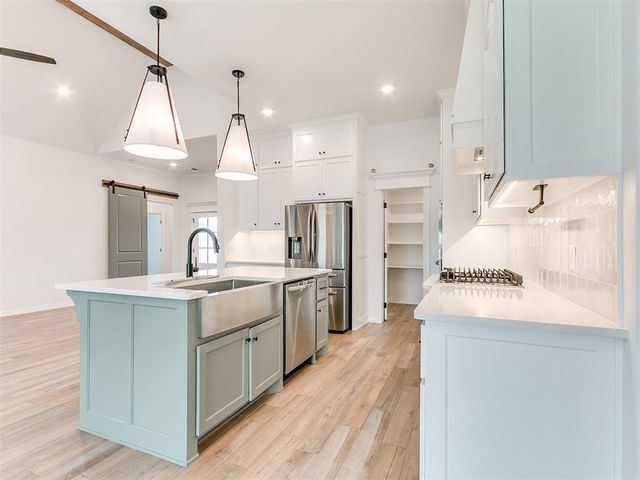 16013 Dahlia Road, Edmond, OK 73013