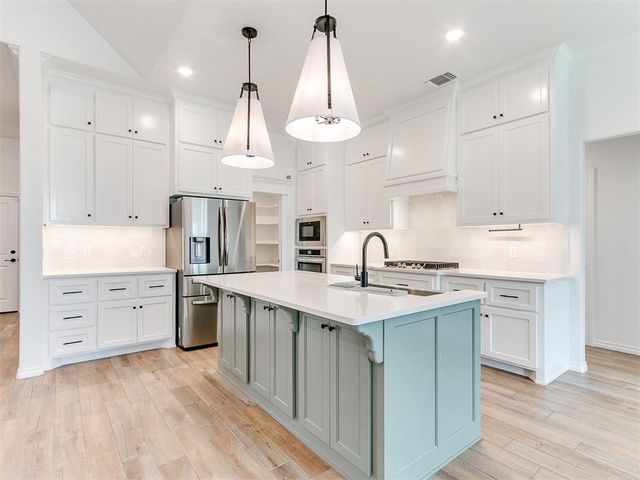 16013 Dahlia Road, Edmond, OK 73013