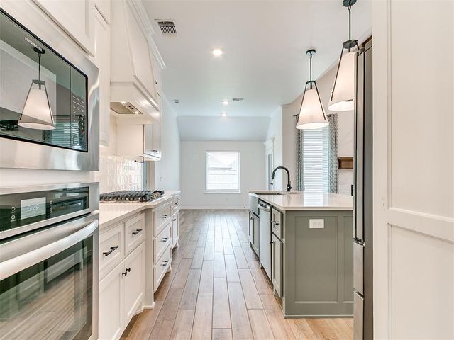 16013 Dahlia Road, Edmond, OK 73013