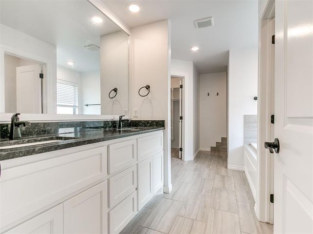 16013 Dahlia Road, Edmond, OK 73013
