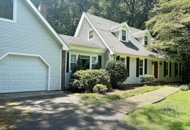 1922 Sourwood Drive, Dalton, GA 30720