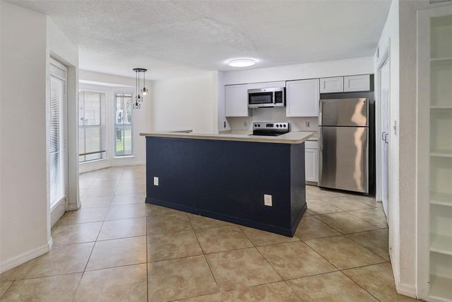 777 Riverside Drive 1516, Coral Springs, FL 33071