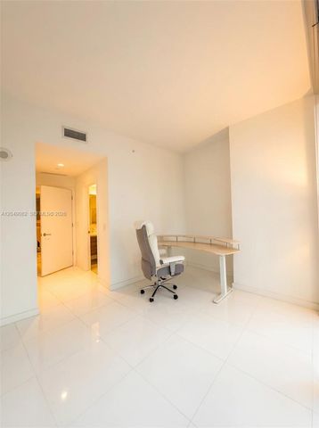 851 NE 1st Ave 2301, Miami, FL 33132