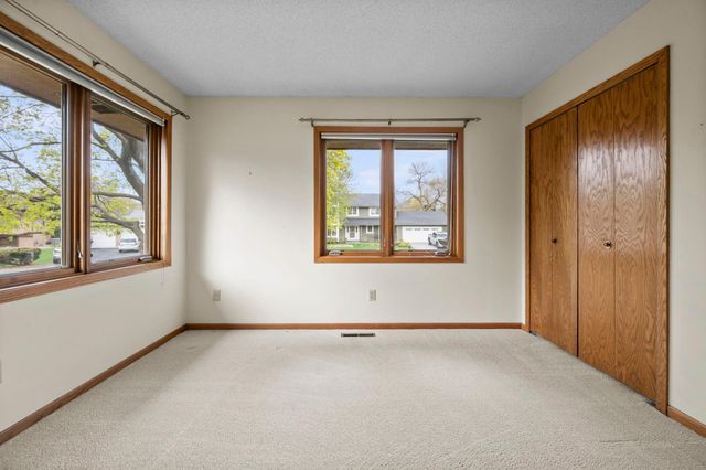 1494 Creek Park Lane, Fridley, MN 55432