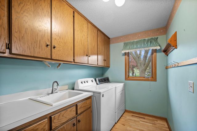 1494 Creek Park Lane, Fridley, MN 55432