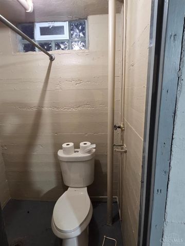 2806 Breezy Way, Cincinnati, OH 45239