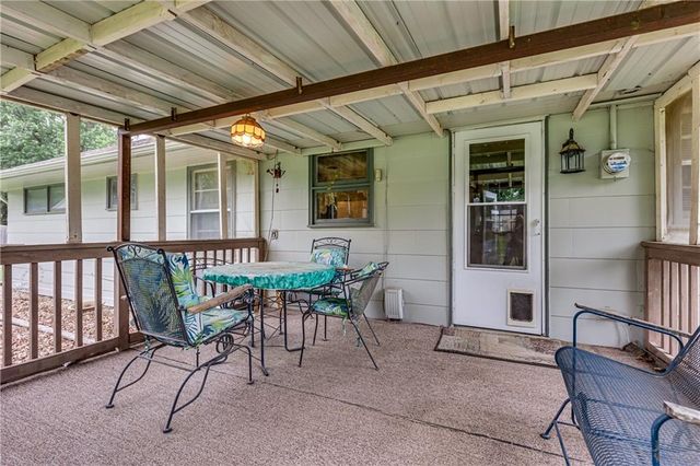 601 S Mulberry Street, Louisburg, KS 66053