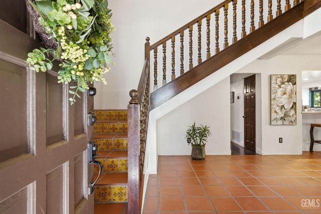 4265 Country Club Drive, Bakersfield, CA 93306