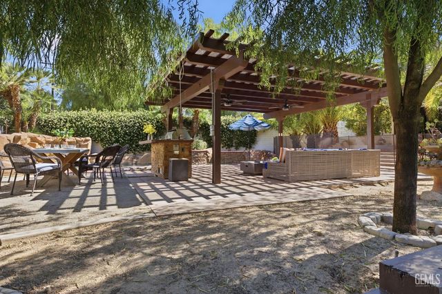 4265 Country Club Drive, Bakersfield, CA 93306