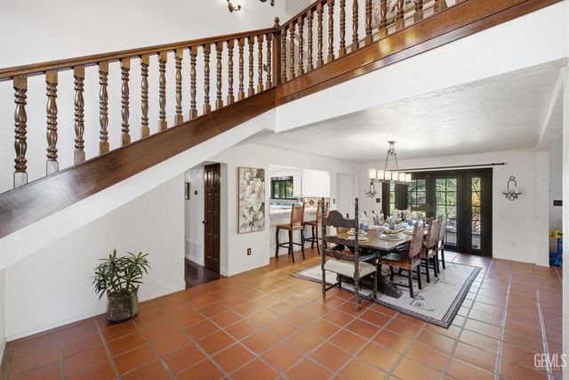 4265 Country Club Drive, Bakersfield, CA 93306
