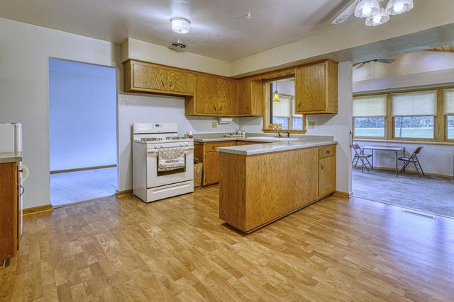 W139N6995 Bay Ridge LANE, Menomonee Falls, WI 53051