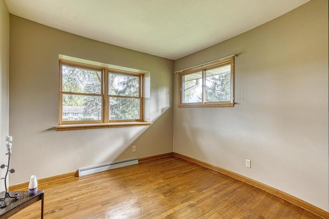 W139N6995 Bay Ridge LANE, Menomonee Falls, WI 53051