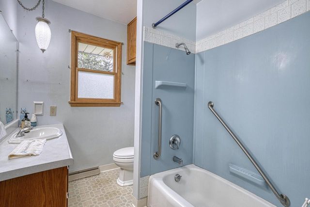 W139N6995 Bay Ridge LANE, Menomonee Falls, WI 53051