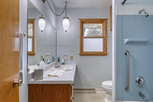 W139N6995 Bay Ridge LANE, Menomonee Falls, WI 53051