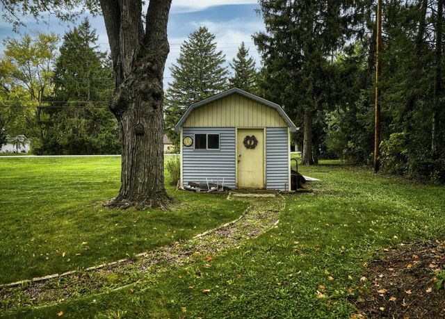 W139N6995 Bay Ridge LANE, Menomonee Falls, WI 53051