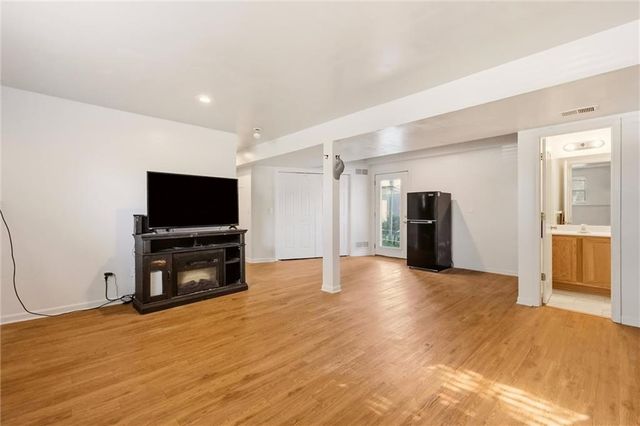 17188 Jennifer Street, Gardner, KS 66030