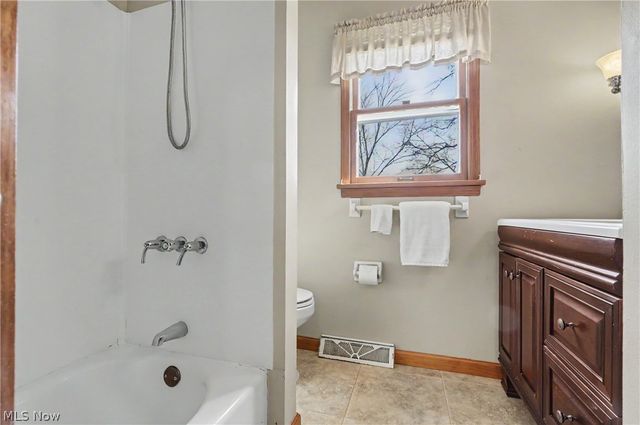 4765 Warwick Drive S, Canfield, OH 44406