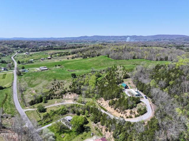 701 Doc Hawkins Road, Greeneville, TN 37745