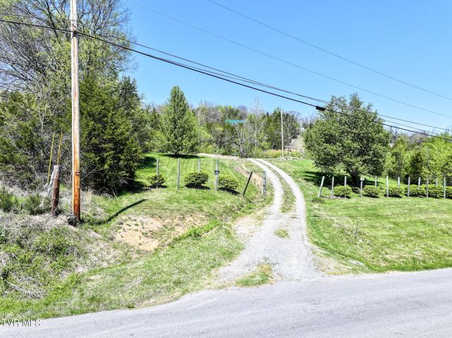 701 Doc Hawkins Road, Greeneville, TN 37745