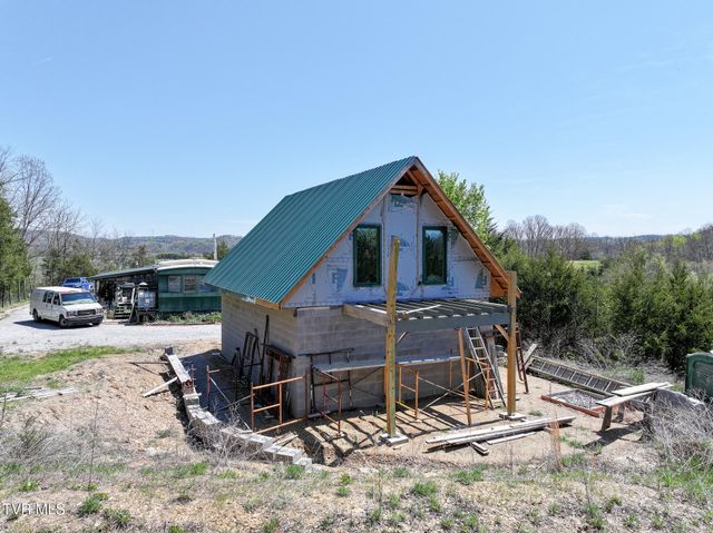 701 Doc Hawkins Road, Greeneville, TN 37745