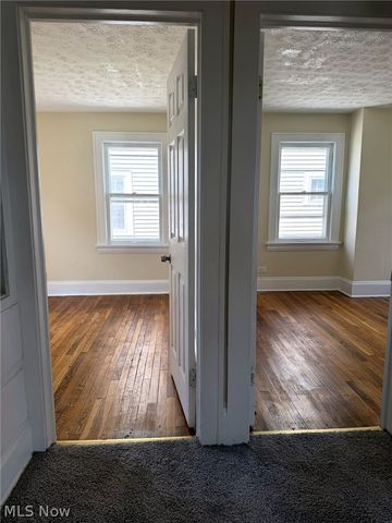 932 Vineshire Road, Cleveland Heights, OH 44121