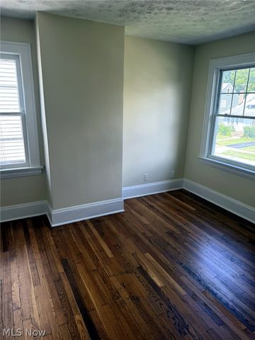 932 Vineshire Road, Cleveland Heights, OH 44121