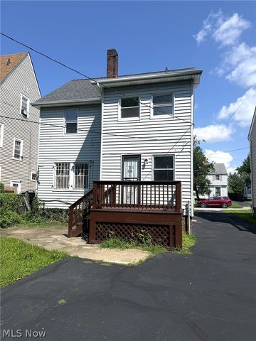 932 Vineshire Road, Cleveland Heights, OH 44121