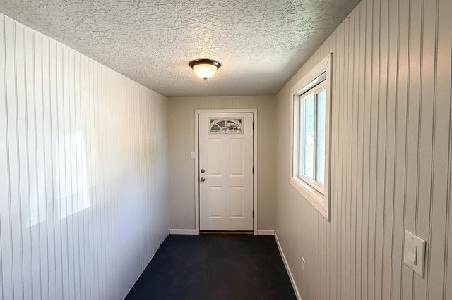 228 Appaloosa Drive, Los Lunas, NM 87031
